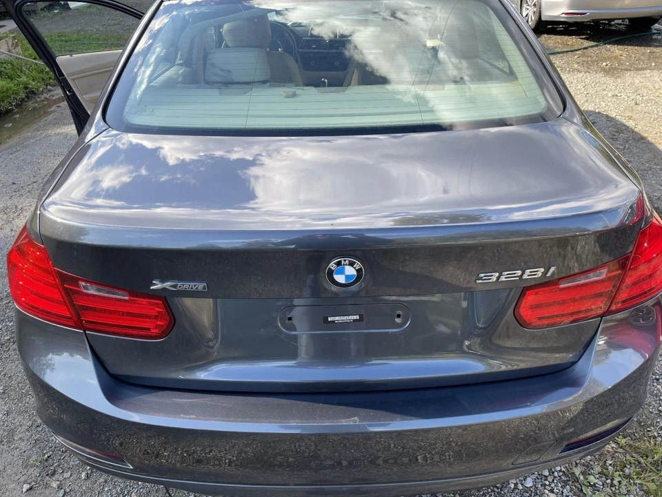 BMW 328i 2012-2016 tapa de cubierta gris metálico Foto 1 de 4