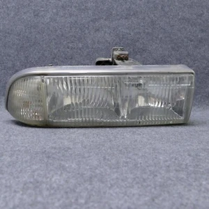 1998-2005 Chevy S10 & Blazer RH Passenger Headlight Headlamp 16526218 OEM 74957 - Picture 1 of 8