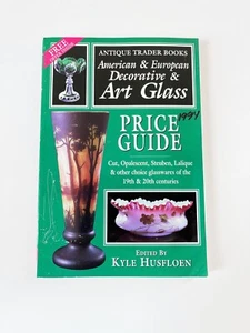 The American and European Decorative and Art Glass Price Guide 1994 Husfloen - Foto 1 di 6