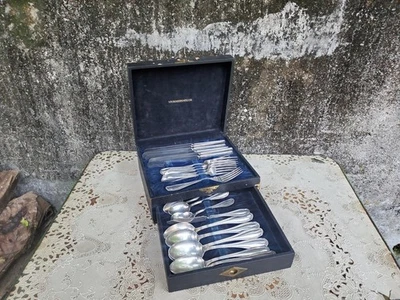 Vintage Clinton 1919 Silverplate Flatware Service 22 Pieces Wm Rogers MFG Compan - Image 1 of 4