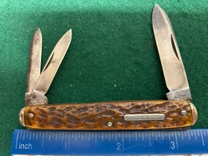 Challenge Cut Co. Whittler Knife, Jigged Brown Bone Handles, Bridgeport Conn. - Picture 1 of 5