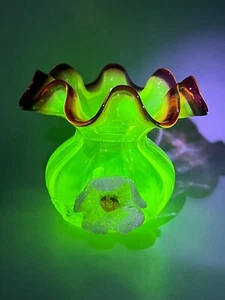 19c.Victorian Vaseline Uranium Opaline Glass Cranberry Vase Burtles, Tate and Co - Picture 1 of 11