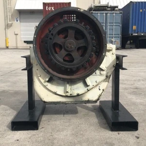 Twin Disc , MG-512 , 2.00:1 , Transmission / Gearbox - Picture 1 of 7