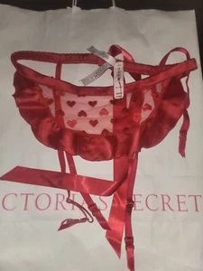 Victoria's Secret Very Sexy Valentine Red Lace Garter Belt Size M/L NWT $ 49.50 - Picture 1 of 6