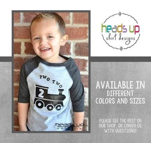 Camisa Raglan Two Two Train para niño pequeño - Dos camisas cumpleaños niño/niña - segundo cumpleaños - Imagen 1 de 5