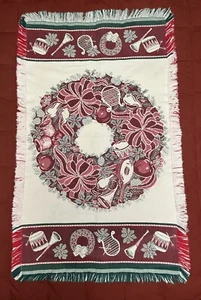 Vtg Goodwin Weavers Christmas Wreath Tapestry Afghan Chair Throw Cover 43X26 - Picture 1 of 6