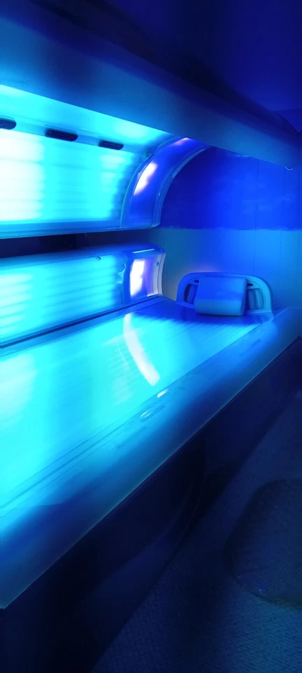 Solarforce 648 Commercial Tanning Bed - Image 1 of 1