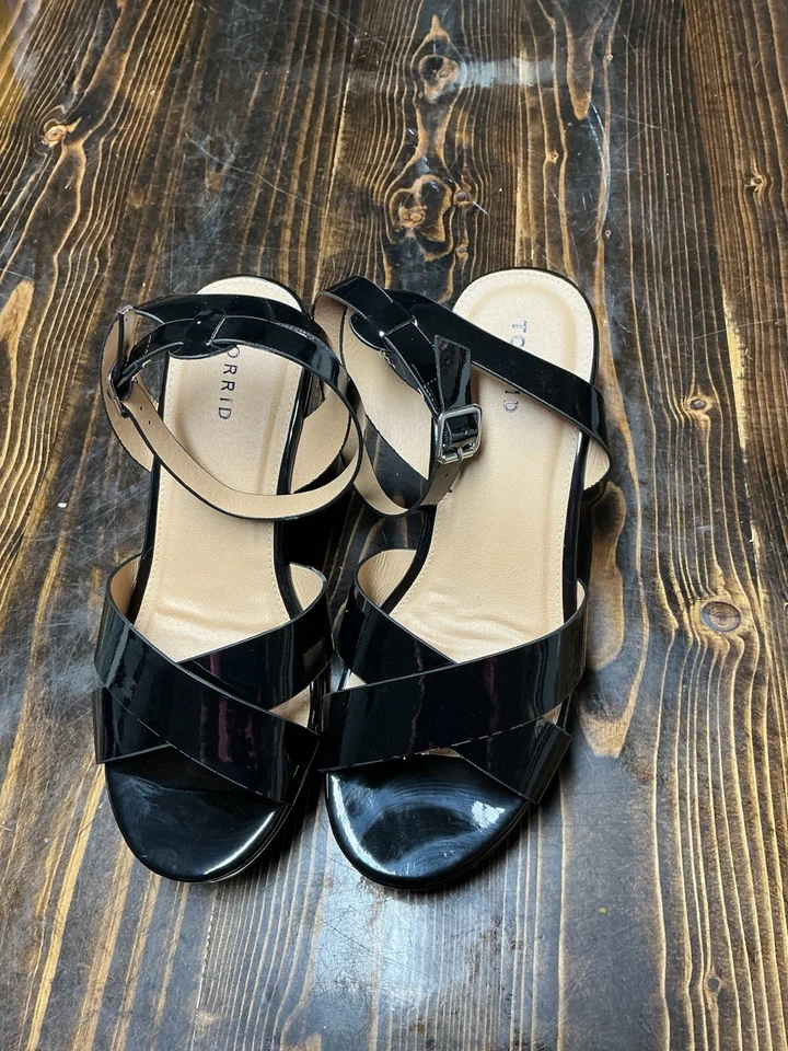 Cuñas Torrid 12W nuevas sin caja Foto 1 de 4