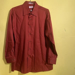 Men's Van Heusen Long Sleeve Button Down Shirt Size 16.5  Large 32/33 Maroon Red - Picture 1 of 4