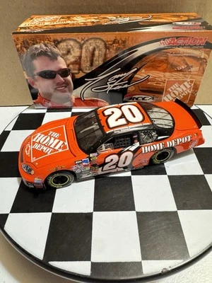 RARO* Tony Stewart #20 Home Depot 2004 1/32 RCCA CLUB CAR Diecast Foto 1 de 4