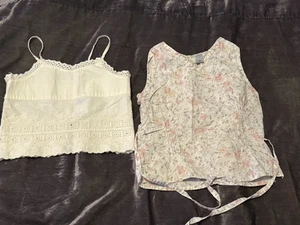 Lot 2 Vintage Y2K Old Navy Tank Tops Eyelet Lace Floral Tie Waist Flyaway Size 4 - Picture 1 of 16