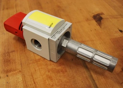 Válvula neumática Festo MS6-EM1-1/2-R-SA 571429 con silenciador U-1/2-B 6844 - USADA Foto 1 de 4