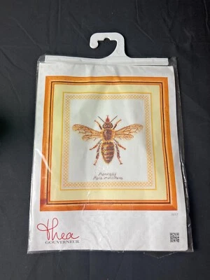 Kit de punto de cruz contado de abeja melífera en blanco - Thea Gouverneur - Kit de artesanía Foto 1 de 4