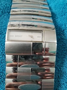 Reloj DKNY Donna Karen New York Acero Inoxidable Perla Rectangular Grueso C1 - Imagen 1 de 3