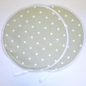 Aga Hob Covers Pair Hotplate Lid Mats Spots Chef's Cook Pads Green Polka Dots - Picture 1 of 4