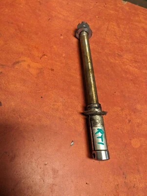 Yamaha Dt1 Rt1 Dt2 250 360 74-77 YZ125 FRONT WHEEL AXLE BOLT SHAFT SPACER NUT - Image 1 of 4