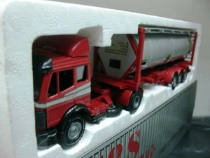 WOW EXTREMELY RARE Mercedes 1748S Tractor+ Tank Trailer Red 1:43 NZG-Minichamps - Picture 1 of 2
