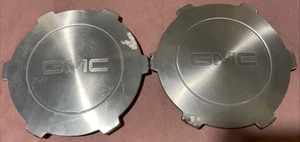 2 GMC Sierra Truck Yukon XL 1500 WHEEL CENTER CAPS HUBCAPS 2004 2005 2006 2007 - Picture 1 of 9