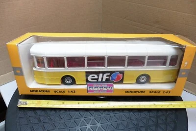 Autobús NOREV VINTAGE 1/43 SAVIEM SC10U AMARILLO PLÁSTICO AUTOCAR Nº 98 EN CAJA ELF Foto 1 de 4
