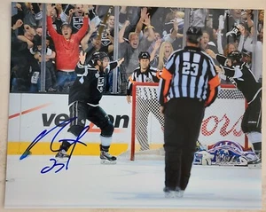 Foto autografiada firmada por Alec Martinez de Los Angeles Kings 8x10 certificado de autenticidad - Imagen 1 de 1