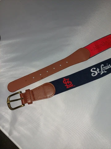 St. Louis Cardinals Stretch Belt Fits Approximately 36-44 Waist Cover