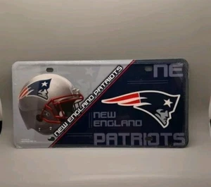 New England Patriots Offical Nfl License Plate Split Design - Picture 1 of 6