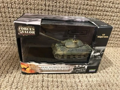 Unimax Forces of Valor 1:72 German King Tiger, Holland 1944, No. 85401 - Image 1 of 4