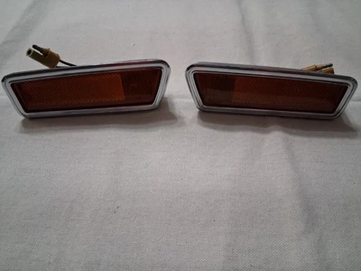 Original 1970 Dodge Chargercfront Sidemarker Assemblies - Image 1 of 4
