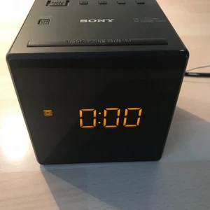 Original Sony ICF-C1 Radiowecker Hifi Radio Wecker Schwarz  - Bild 1 von 6