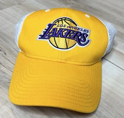 Chapéu Los Angeles Lakers NBA Reebok SnapBack malha ouro branco logotipo LeBron Kobe Shaq - Imagem 1 de 4