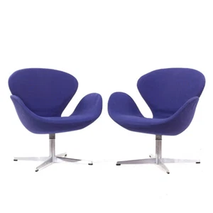 Arne Jacobsen for Fritz Hansen Mid Century Swan Chairs - Pair - Picture 1 of 9
