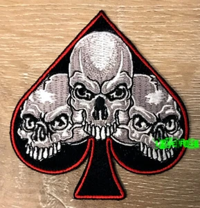 PARCHE DE PALA Y CALAVERAS motociclista jugador forajido chaleco rockero chaqueta parche bordado - Imagen 1 de 1