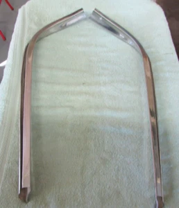 1961 to 1963 Ford Thunderbird, Exterior Rear Window, R&L, Corner/Side Mouldings - Picture 1 of 15