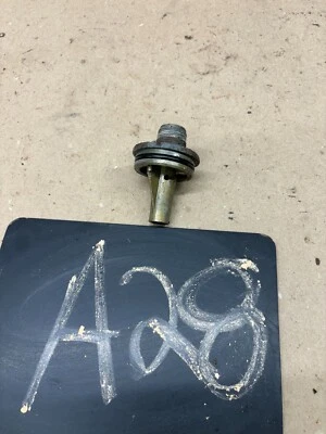 1981 86 1987 DODGE D100 D150 D350 A727 AUTOMATIC TRANSMISSION SPEEDO GEAR MOUNT - Image 1 of 4