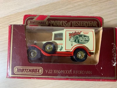 Matchbox Models of Yesteryear Y-22 1930 Model A Ford Van Palm Toffee - Bild 1 von 3