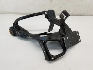 03-09 NISSAN 350Z Drivers Headlight Bracket OEM 62521-CD000 - Picture 1 of 12