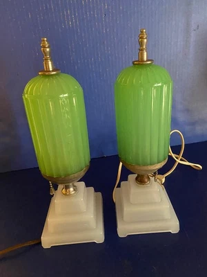 Vintage 1920-30s Art Deco Jadeite Boudoir skyscraper/bullet Lamp 12" TALL - Image 1 of 4