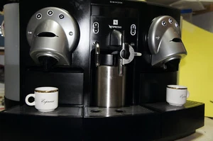 ▓▓ NESPRESSO Gemini CS 220 pro ▓▓ ••• EXCELENTE ••• envío a todo el mundo - Imagen 1 de 6