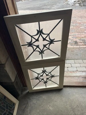 SG4954 Two Av price each antique leaded glass window 20.25 x 21 - Image 1 of 4