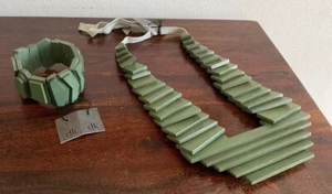 Lovely Olive Green Elk Necklace And Bracelet Set, New With Tags - Picture 1 of 2