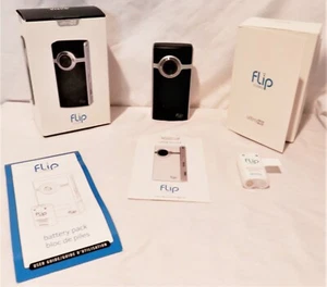 Cisco Black Silver Ultra HD Flip Video Camera 4GB Used Once - Picture 1 of 7