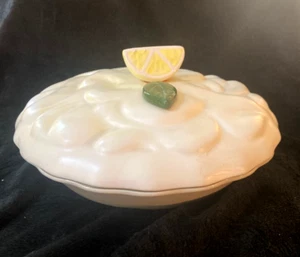Vintage Lemon Meringue Pie Keeper Covered Ceramic Pie Dish Dessert Holder Recipe - Picture 1 of 5
