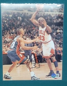 Hersey Hawkins 8X10 Sonics Photo AUTOGRAPHED Beckett COA - Picture 1 of 1