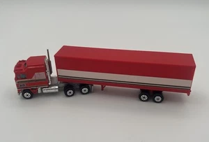 Yatming BJ & The Bear Red Kenworth K100 Semi Tractor Trailer Diecast Truck 1981 - Picture 1 of 4