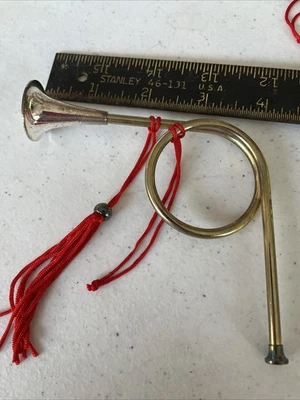 4 Vintage Brass French Horns XMAS Decoration Ornament  5" Hong Kong SP Horn - Image 1 of 3
