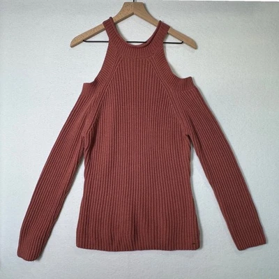 Suéter tejido rosa XL Guess para mujer hombro frío cuello falso manga larga de moda Foto 1 de 4