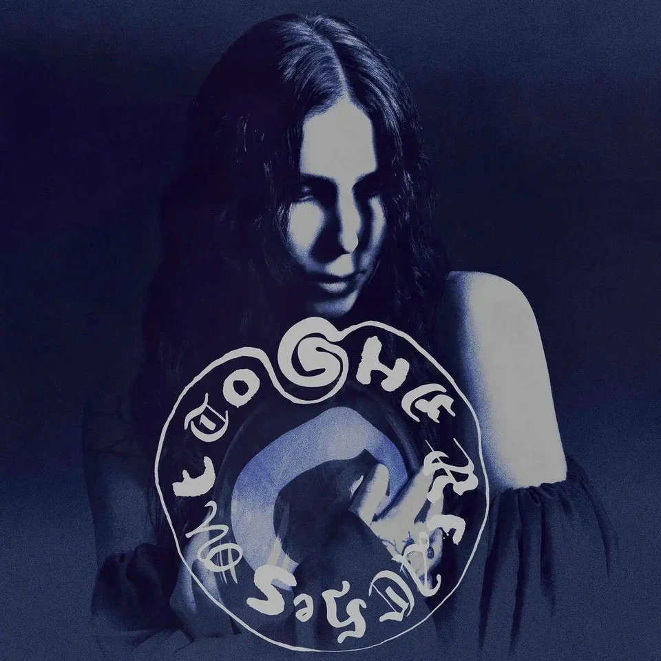 She Reaches Out To She Reaches Out To She | Chelsea Wolfe | Englisch | Audio-CD - Bild 1 von 1