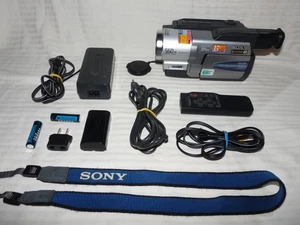 Sony PAL CCD-TRV98E PAL HI8 8mm Video8 Videocamera Lettore Videoregistratore Trasferimento Video - Foto 1 di 7
