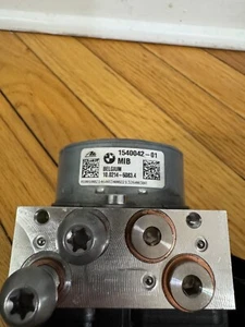 2019 - 2024 BMW S1000RR Abs Anti Lock Brake Pump OEM - Picture 1 of 6
