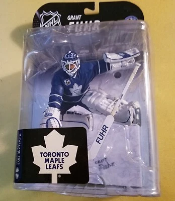 BONECO VINTAGE GRANT FUHR MCFARLANE NFL SERIES 19 COM CAMISA TORONTO MAPLE LEAFS - Imagem 1 de 3
